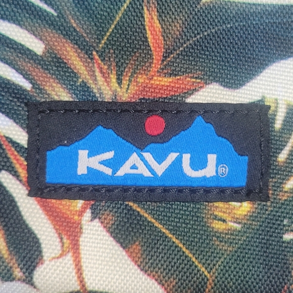 Kavu Renrose Crossbody Bag. - Picture 2 of 13